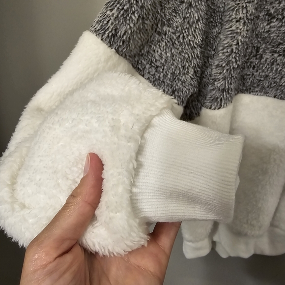 Super Soft Shein pull over hoodie | SZ Medium - Picture 7 of 7